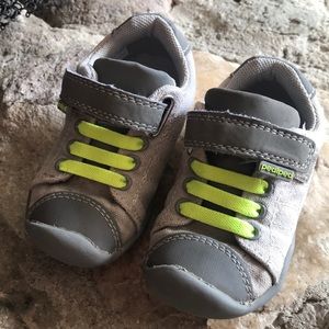 Pediped Shoes size 21 (5.5)